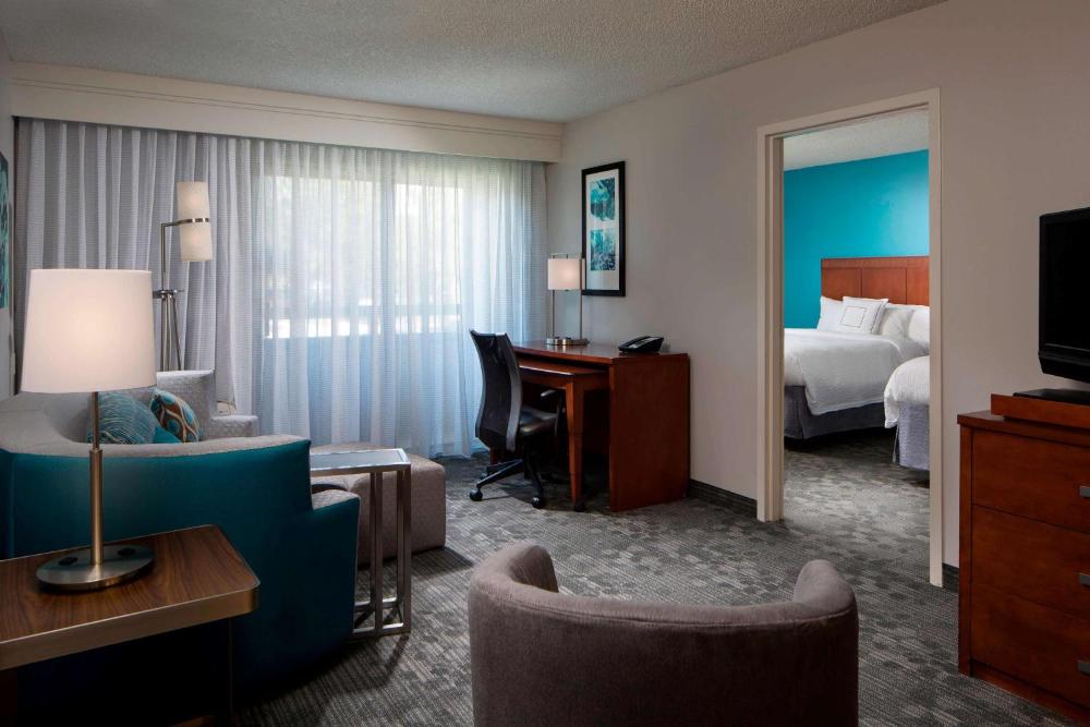 One Bedroom Suite - Two Queens interior